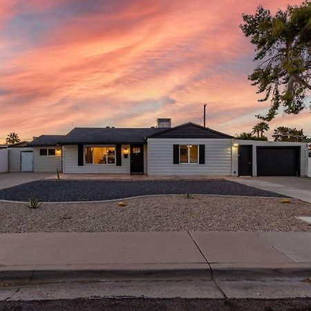 New Midtown Modern Studio With Backyard Phoenix Zewnętrze zdjęcie