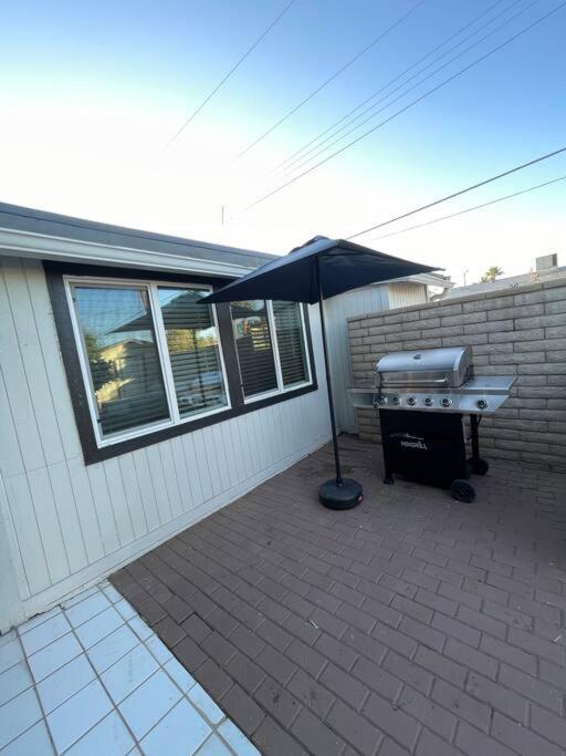 New Midtown Modern Studio With Backyard Phoenix Zewnętrze zdjęcie