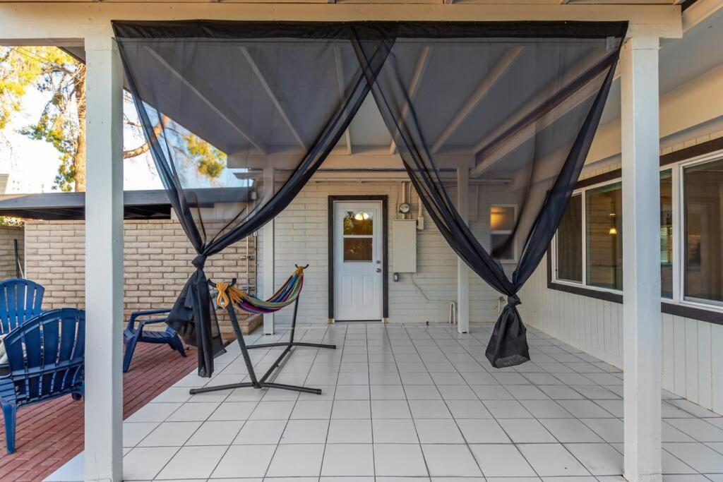 New Midtown Modern Studio With Backyard Phoenix Zewnętrze zdjęcie