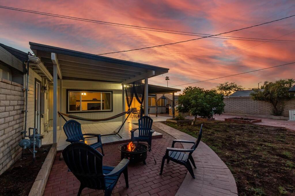 New Midtown Modern Studio With Backyard Phoenix Zewnętrze zdjęcie