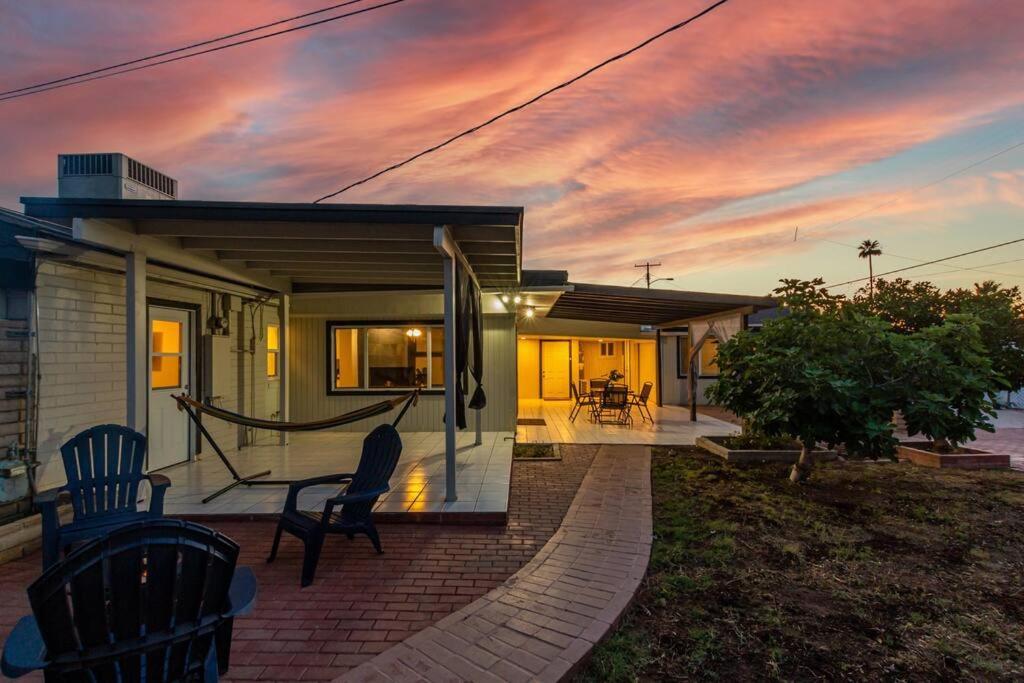 New Midtown Modern Studio With Backyard Phoenix Zewnętrze zdjęcie